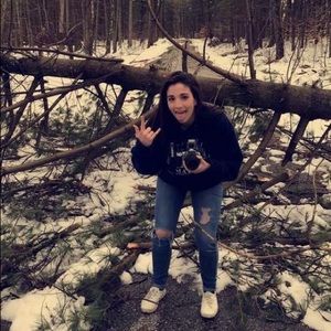 Meet your Posher, Hannah